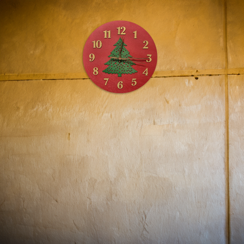 Christmas tree Clock